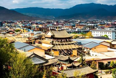 獨克宗古城在哪里？值得去嗎？獨克宗古城的位置與游玩攻略